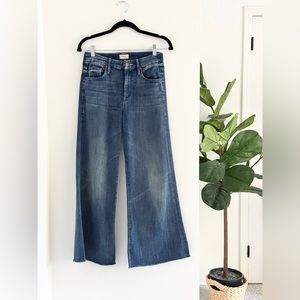 MOTHER Denim Roller Ankle Fray • Size 25